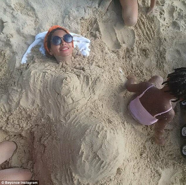Beyoncé Praia gravida