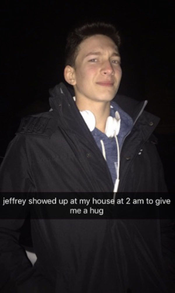 jeffrey-2am-hug-snapchat-twitter