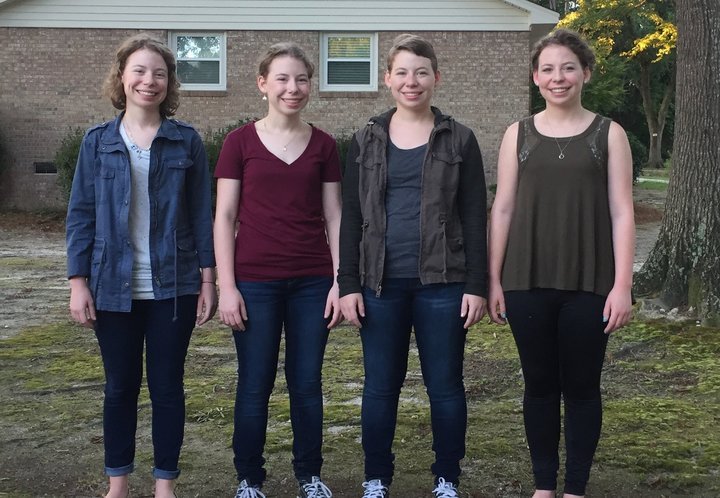 Estas bebés quadri-gémeas encantaram a web com um vídeo super-viral. Agora têm 16 anos&#8230;