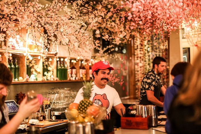 Abriu um bar inspirado no «Super Mário», e o fãs adoraram