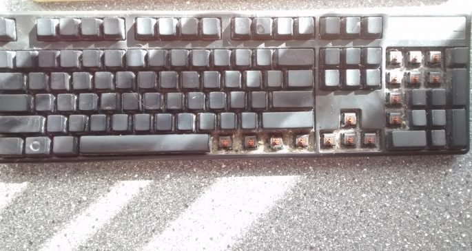 O que acontece quando não limpas o teclado há 6 anos?