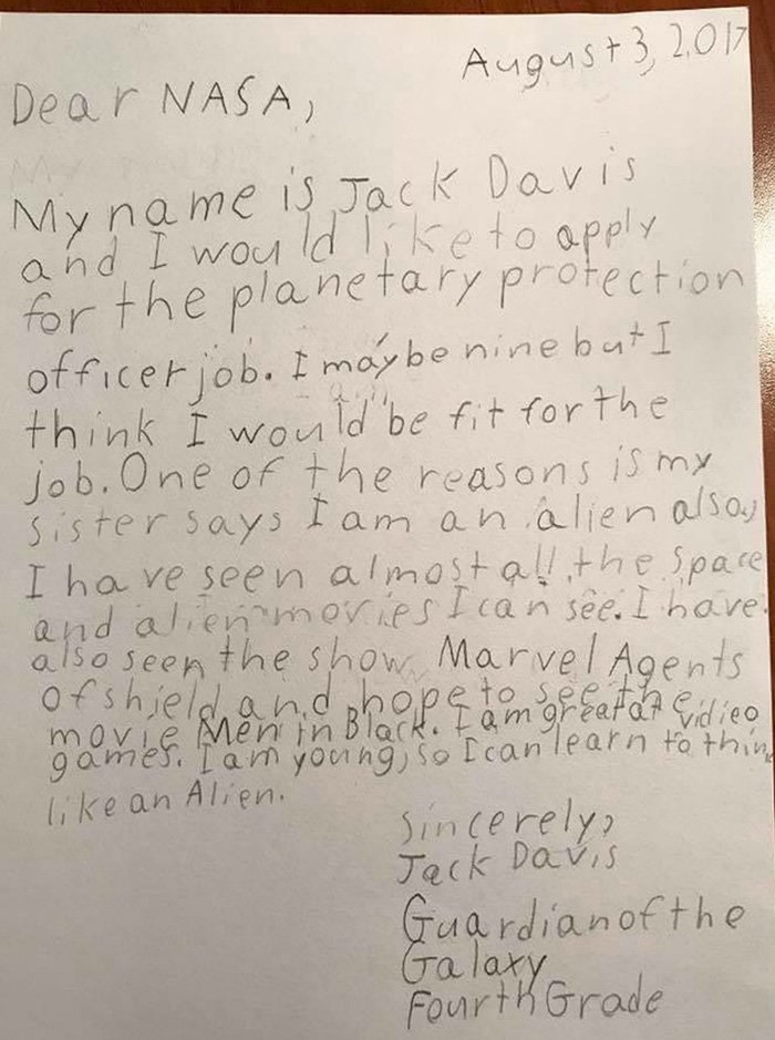 Menino de 9 anos queria trabalhar na NASA, enviou carta e teve resposta