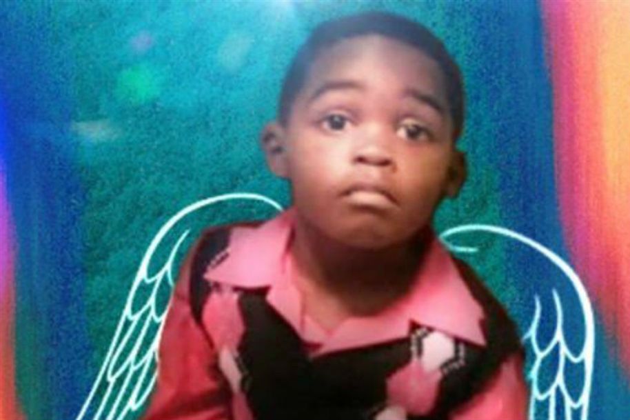 Menino de 3 anos morreu na carrinha da escola, onde ficou esquecido cerca de 12 horas