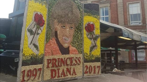Tributo floral &#8220;horroroso&#8221; à Princesa Diana ficou viral,  causou indignação e muitas risadas