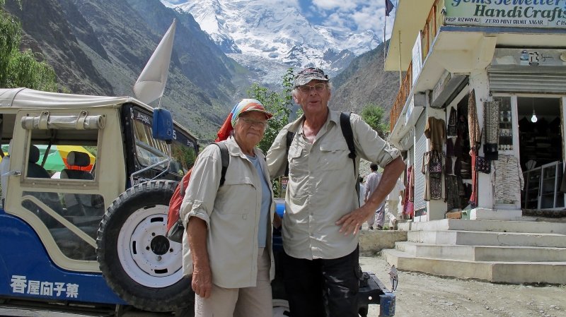 Casal de idosos viaja junto há 60 anos e já conheceu 194 países