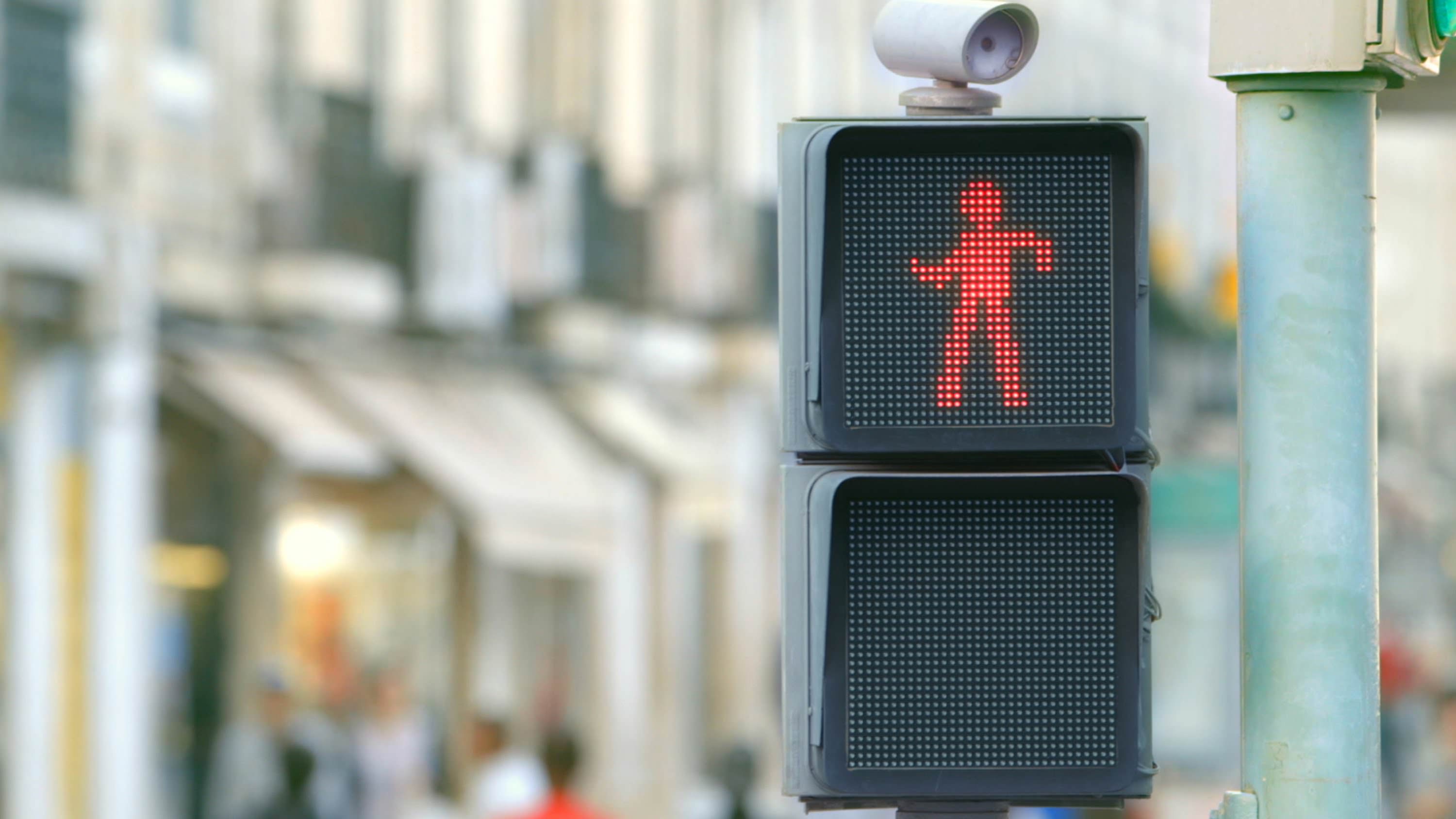Um semáforo em Lisboa que te põe a dançar.