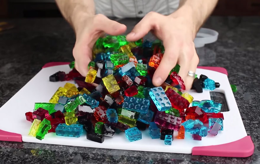Como fazer peças de Lego comestíveis