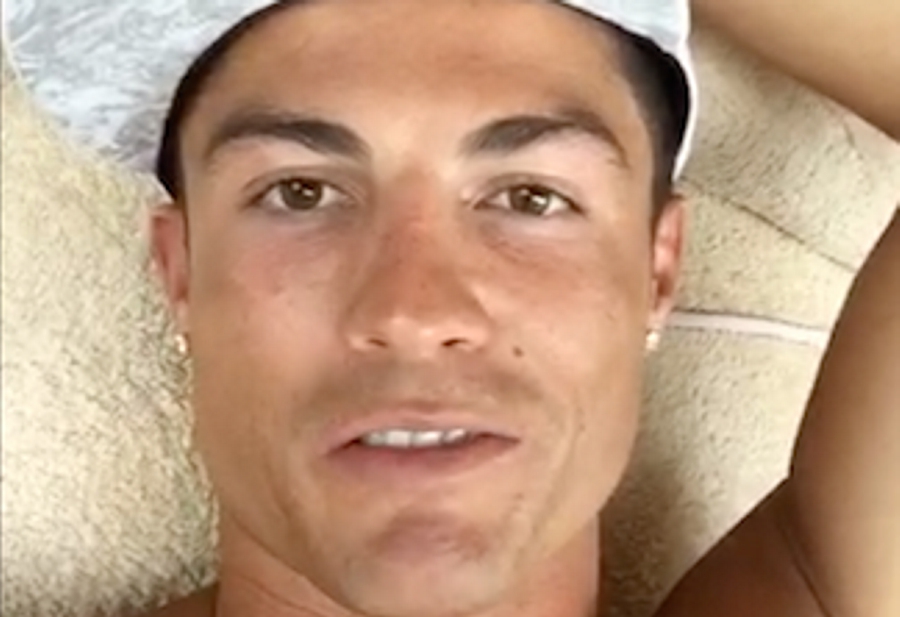Cristiano Ronaldo publica vídeo a arrasar a imprensa e a agradecer aos fãs