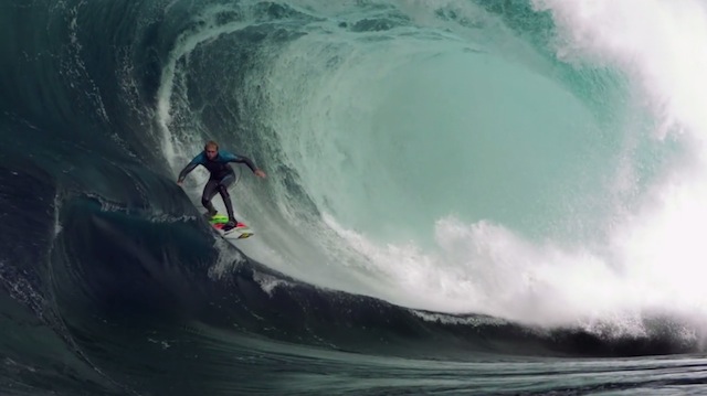 Vídeo de surf filmado a 1000 frames por segundo leva-te a &#8220;outro lado&#8221;