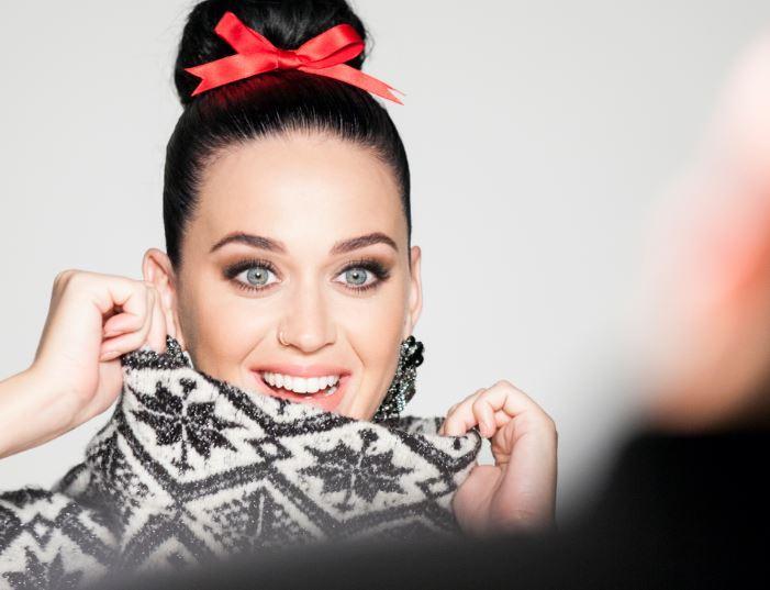 Katy Perry na Campanha de Natal da H&#038;M