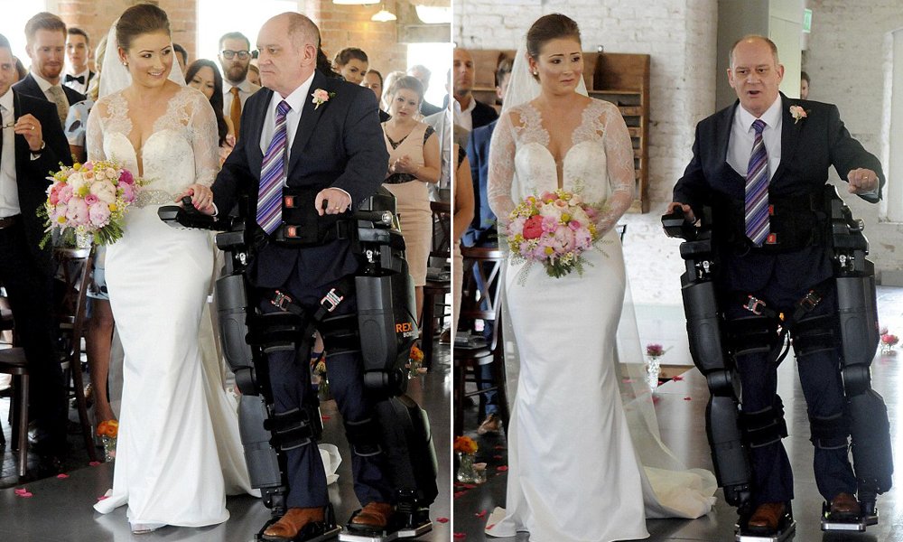 Fato robótico ajudou pai paralítico a cumprir sonho de levar a filha ao altar