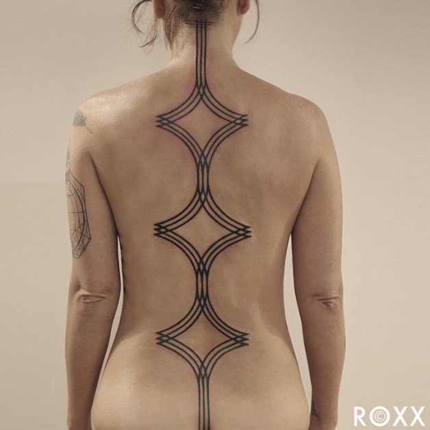 A Natureza inspirou estas tatuagens geométricas impressionantes