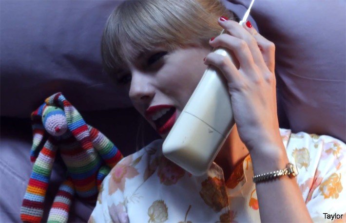 Taylor Swift e Calvin Harris: cantora terminou relação por telefone