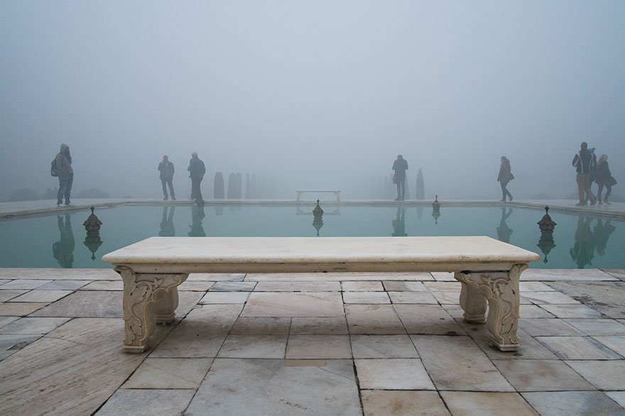 Fotógrafo capta o lado oposto dos sítios mais visitados do mundo