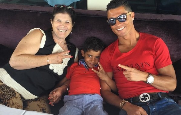 As férias de Ronaldo, com a família e, Messi?!