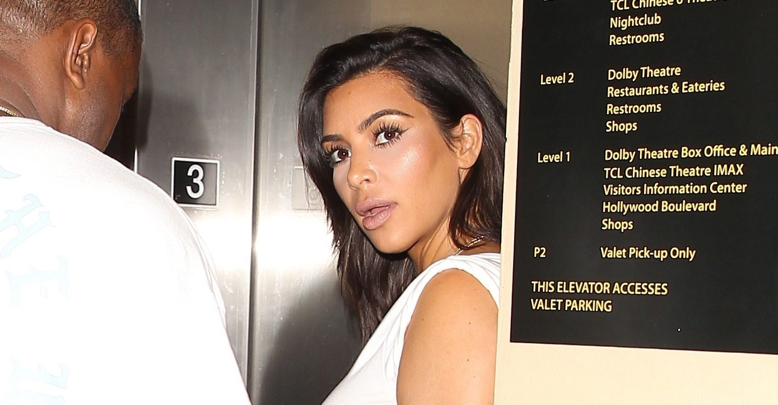 Kim Kardashian apanhada com enchimento no rabo