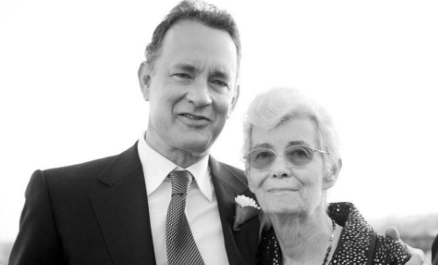 A mensagem emotiva de Tom Hanks, após o falecimento da mãe