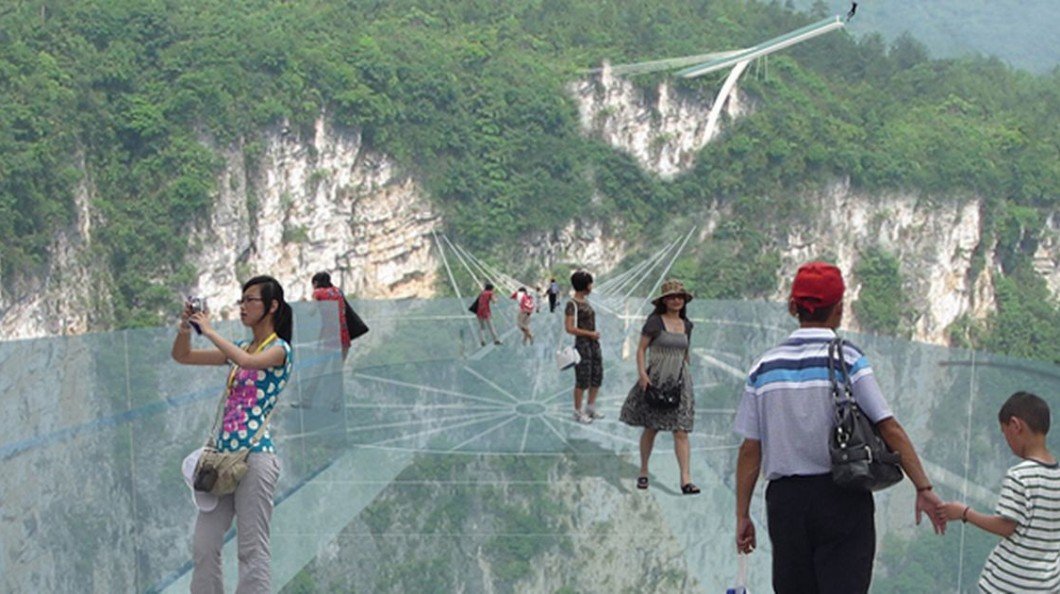 A maior ponte transparente do mundo vai ser inaugurada na China