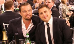Leonardo DiCaprio finge ser um fã louco e assusta Jonah Hill