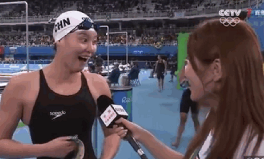 A reacção desta nadadora que ganhou uma medalha, e não sabia, estão a viralizar