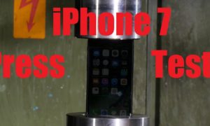iPhone 7 vs Prensa Hidráulica&#8230; a destruição!
