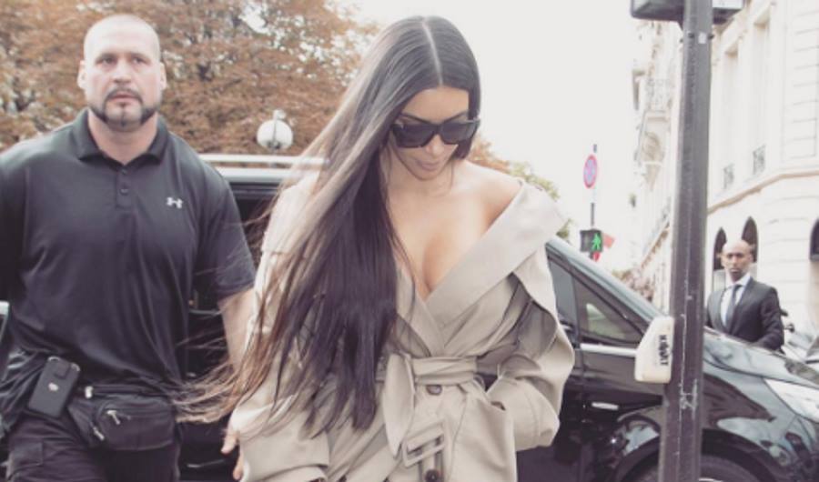 Kim Kardashian atacada e roubada em Paris por homens armados