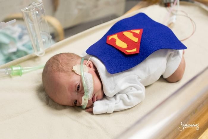 Hospital vestiu bebés prematuros de Super-Heróis, para os ajudar a lutar