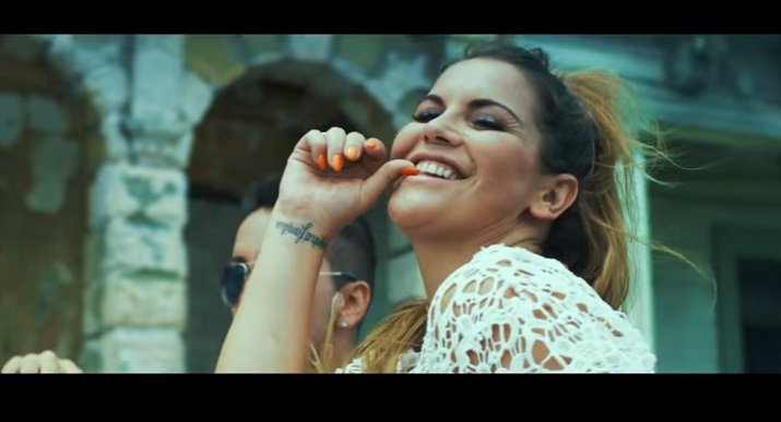 Katia Aveiro desvenda o segredo da sua colaboração com cantor cubano&#8230;
