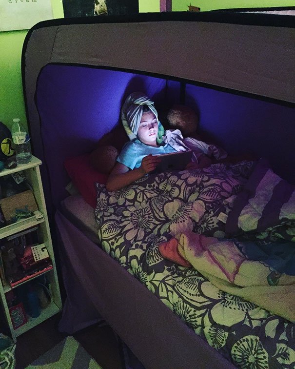 Esta cama é o sonho de quem gosta de privacidade para dormir