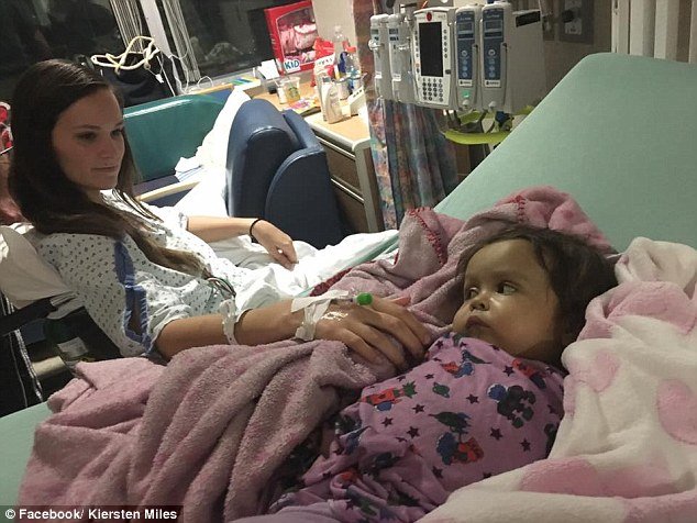 Baby-sitter doou parte do seu fígado para salvar uma menina de quem toma conta