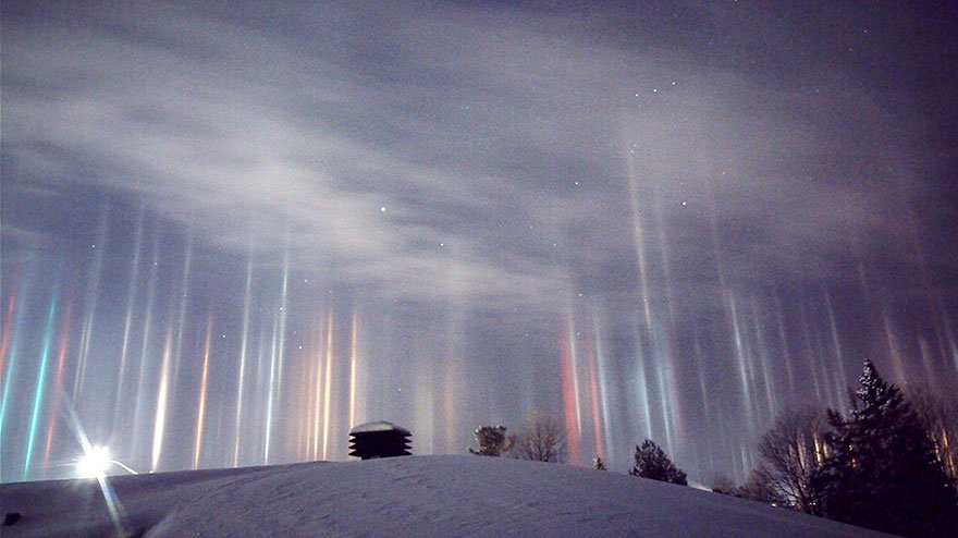 Espectaculares «pilares de luz» captados em Ontário, no Canadá
