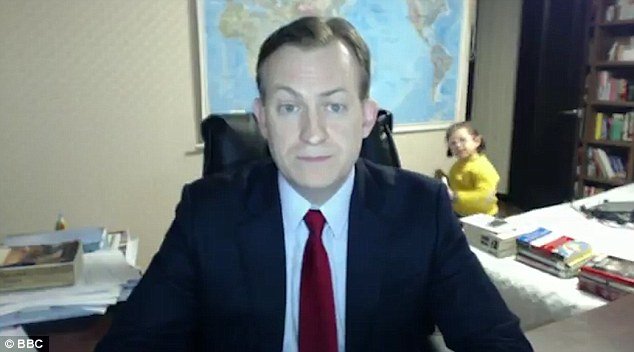 Comentador de política da BBC foi interrompido em directo, pelos filhos