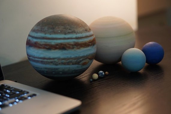 O sistema solar impresso em 3D, para teres na tua secretária