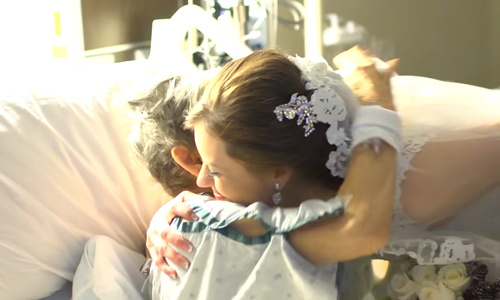 Noivos levam casamento ao hospital, para que a avó doente, não perdesse a cerimónia