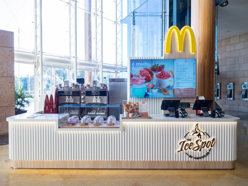 McDonald&#8217;s lança quiosque de venda de gelados, e Portugal é o primeiro na Europa