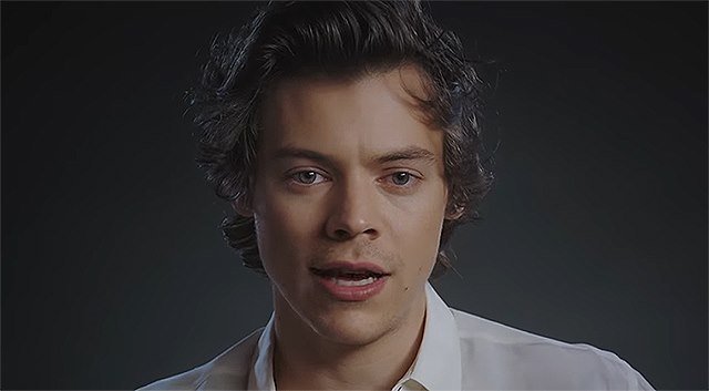 Harry Styles agradece aos &#8220;1D&#8221; em documentário sobre primeiro álbum a solo