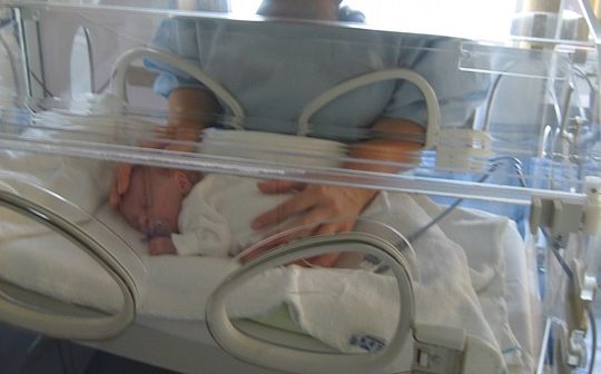 Bebé &#8220;milagre&#8221; nasceu com 500 gramas às 22 semanas e&#8230; sobreviveu