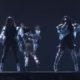 Fifth Harmony simulam queda do palco de Camila Cabello durante actuação nos VMAS 2017