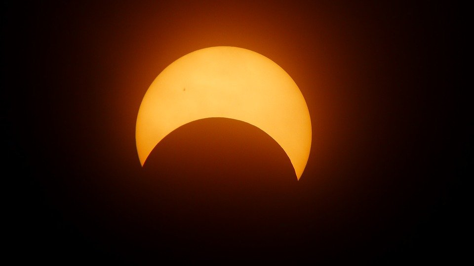 Hoje há eclipse solar e vai ser visível em Portugal