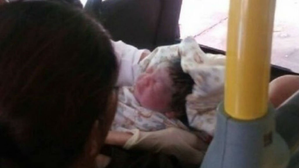 Descobriu gravidez quando deu à luz num autocarro em Fortaleza