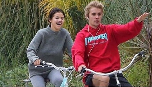 Justin Bieber e Selena Gomez: o beijo que comprova reconciliação