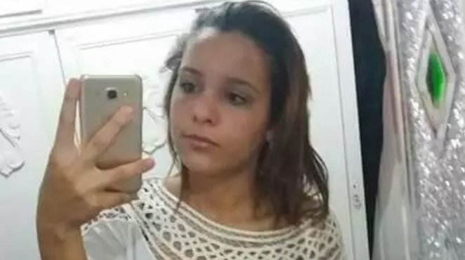 Menina de 15 anos matou-se por ter medo que o ex-namorado divulgasse fotos íntimas