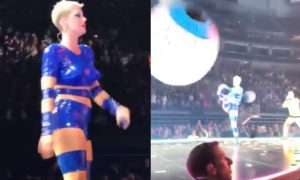 Katy Perry &#8220;marca penalti&#8221; directo à cara de um fã