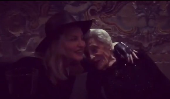 Madonna canta com irmã de Amália Rodrigues