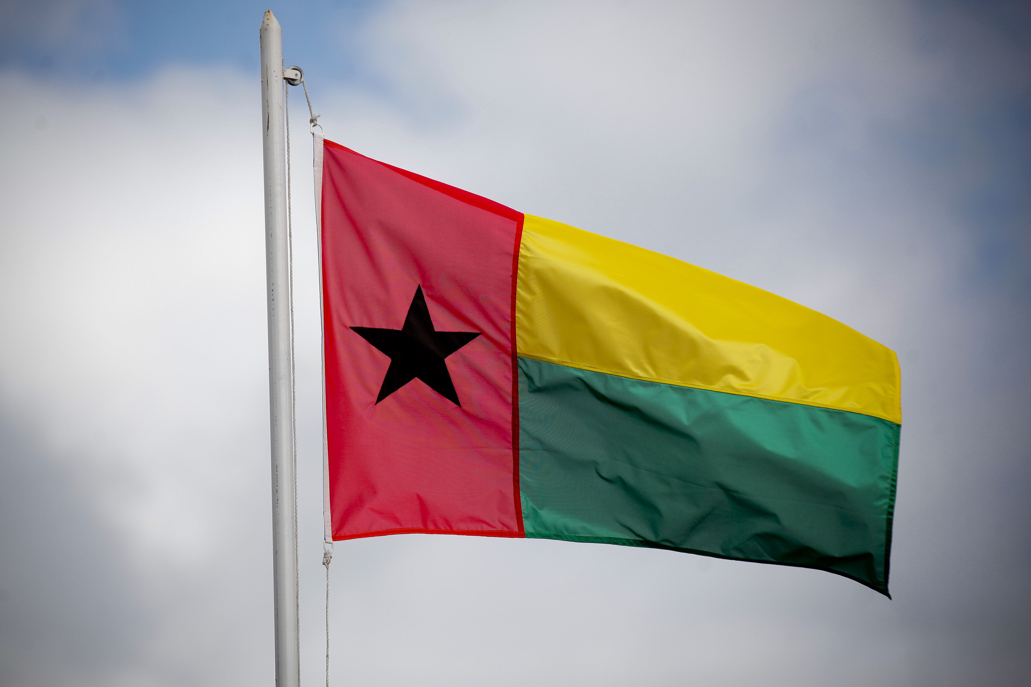 Novo PM guineense promete um Governo &#8220;com todos&#8221; os signatários do Acordo de Conacri