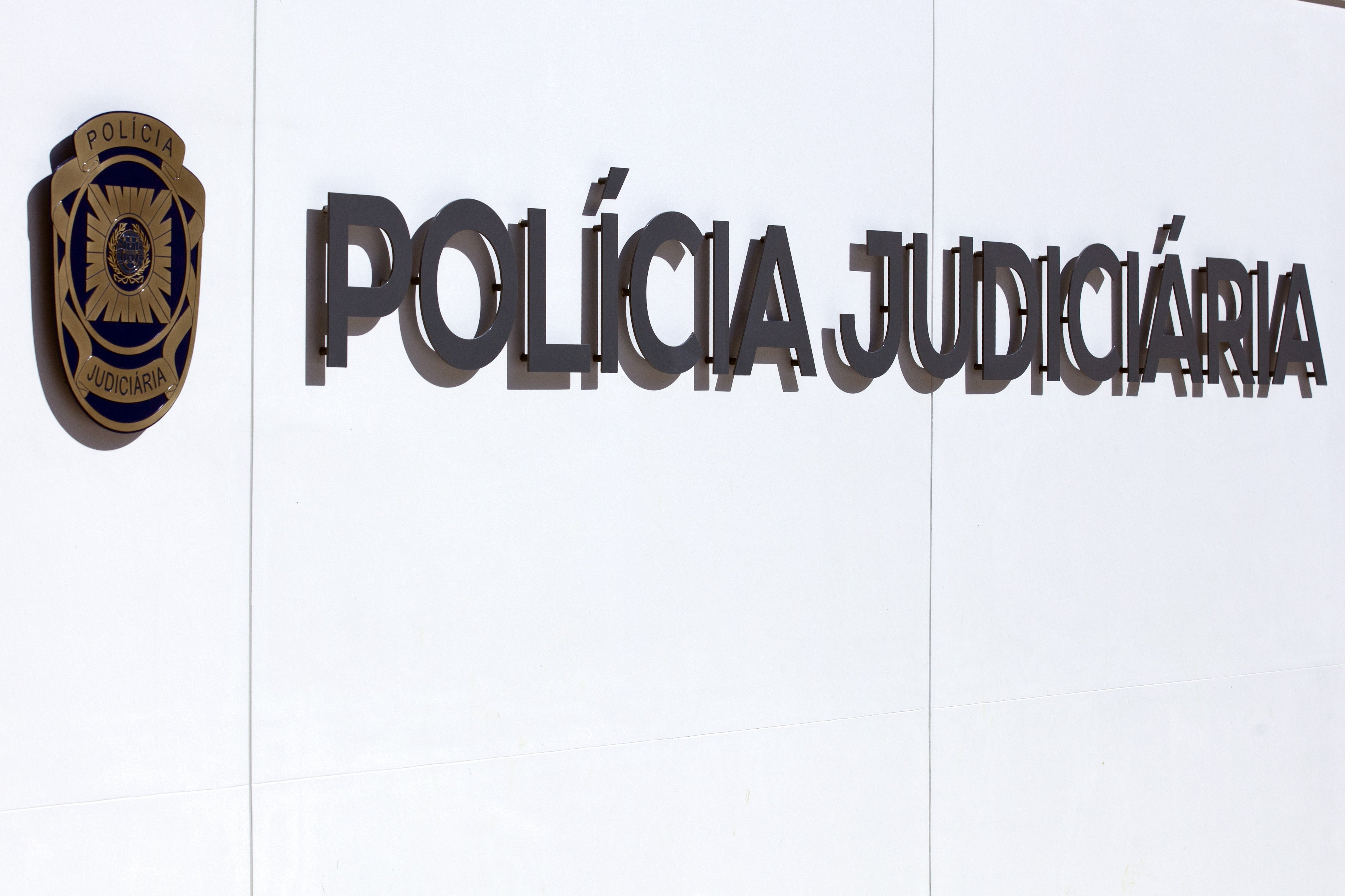 Buscas da PJ na Grande Lisboa em operação que envolve falsificação de cheques da Segurança Social