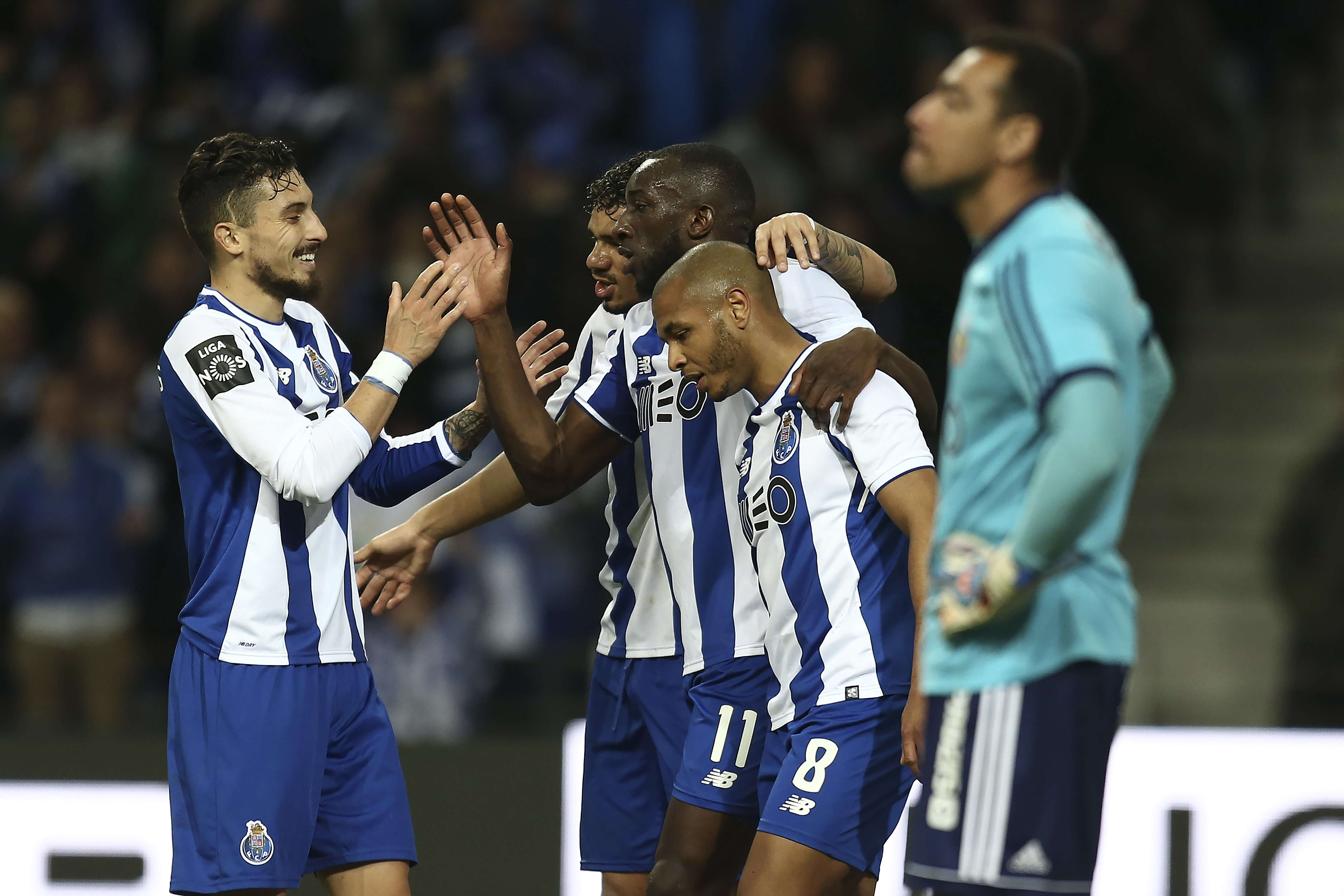 FC Porto goleia Rio Ave e retoma liderança da I Liga