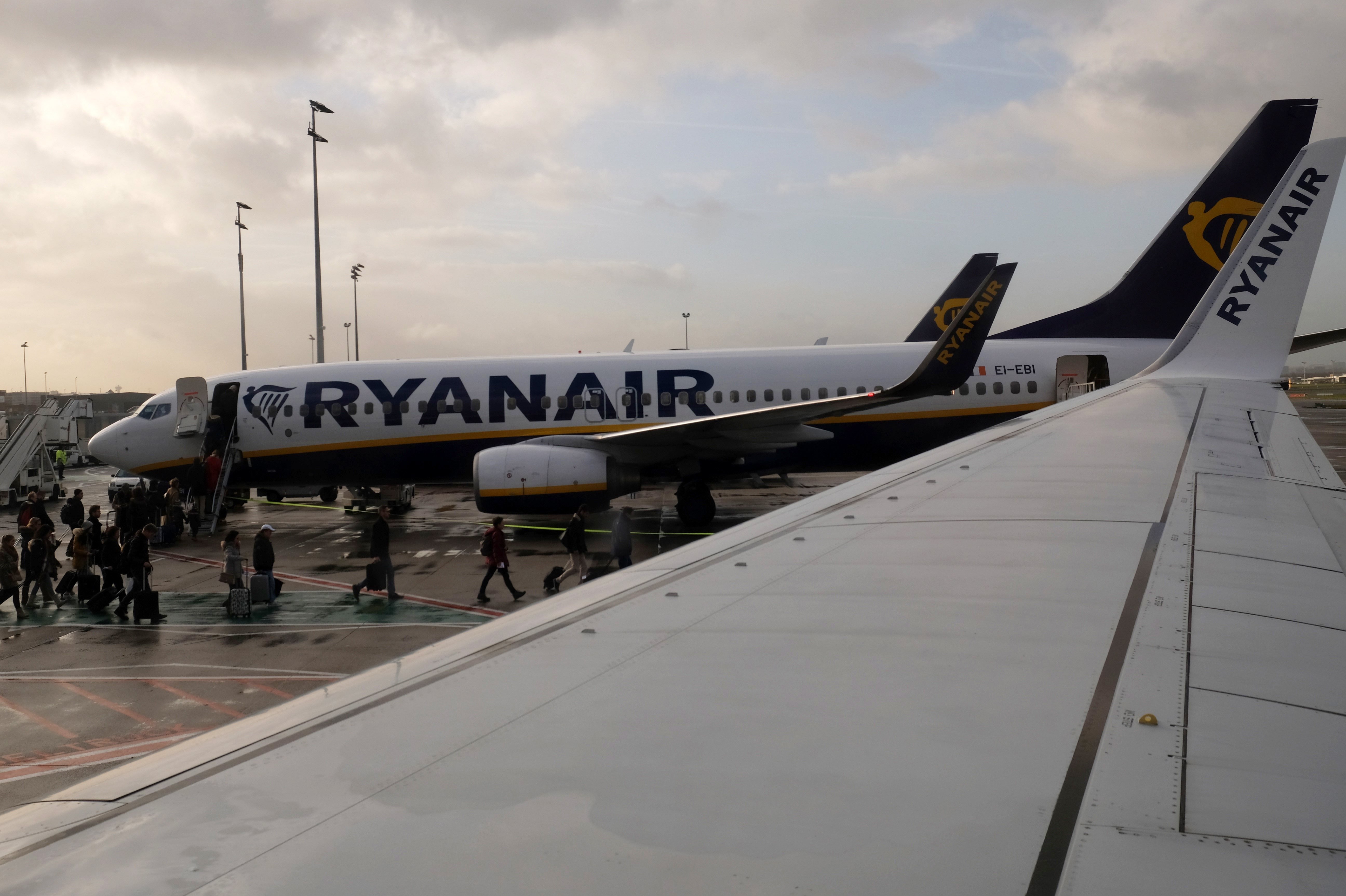 Ryanair marca voos adicionais para sexta-feira devido à greve dos tripulantes em Portugal
