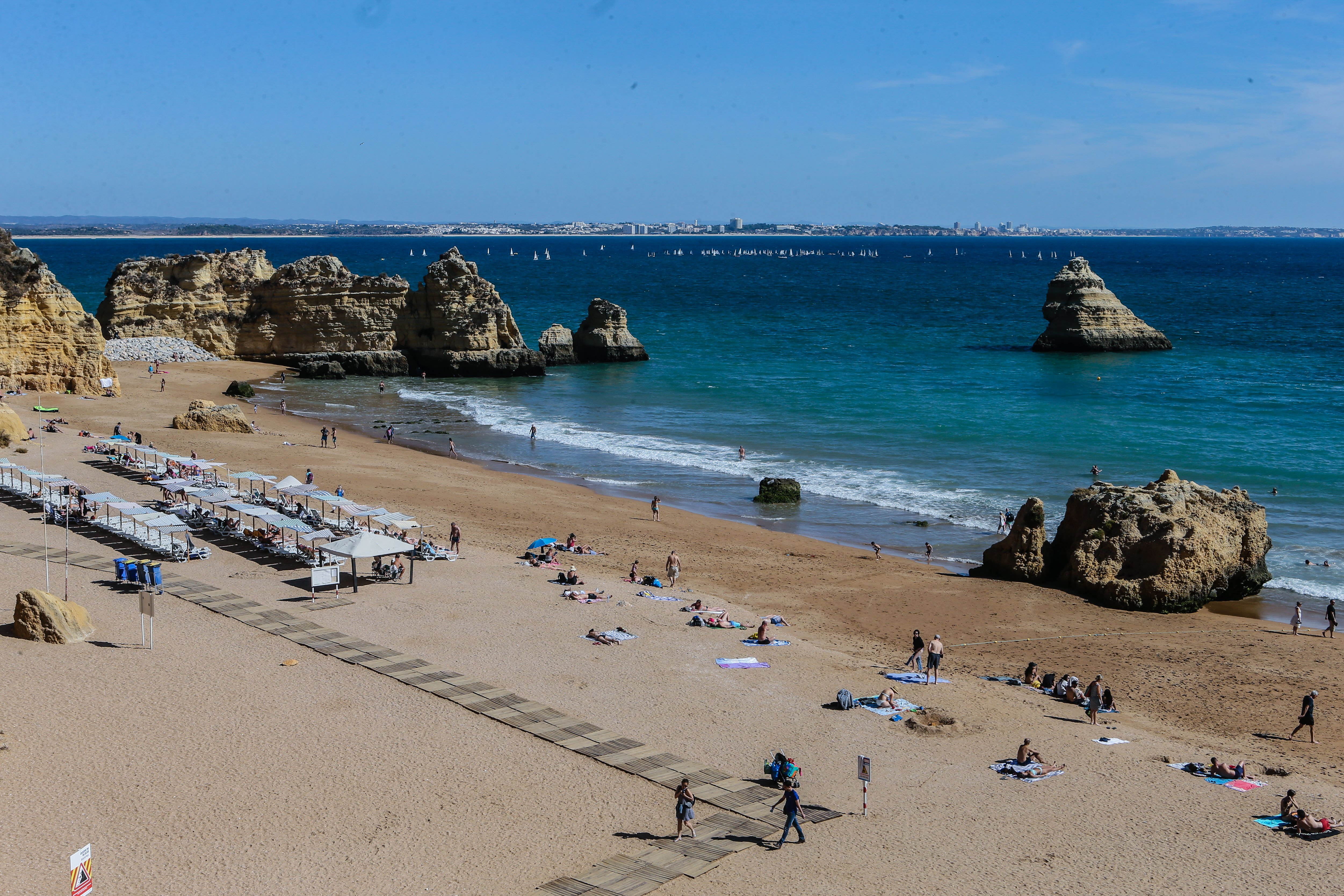 Municípios aprovam introdução de taxa turística para o Algarve