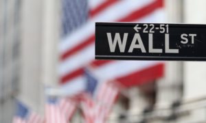 Wall Street fecha em baixa acentuada depois de anunciadas sanções contra a China